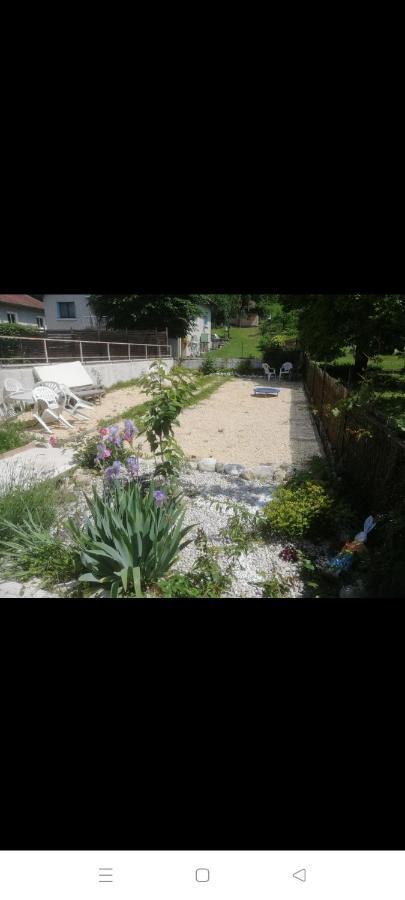 Le Studio Saint-Jean-en-Royans Exterior foto